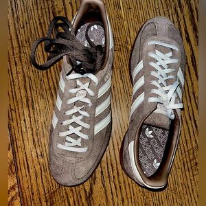 Adidas spezial nwob